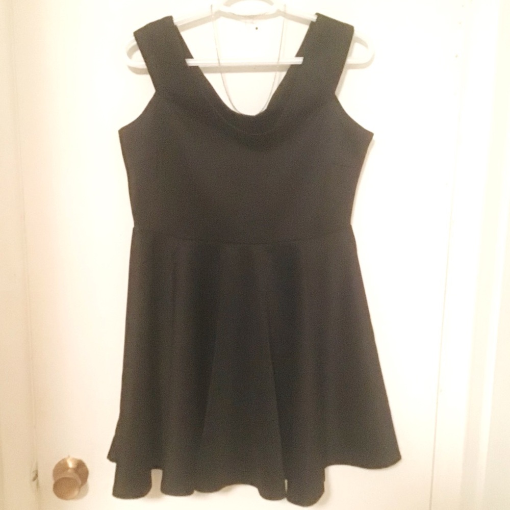 Boohoo Dress- size 12